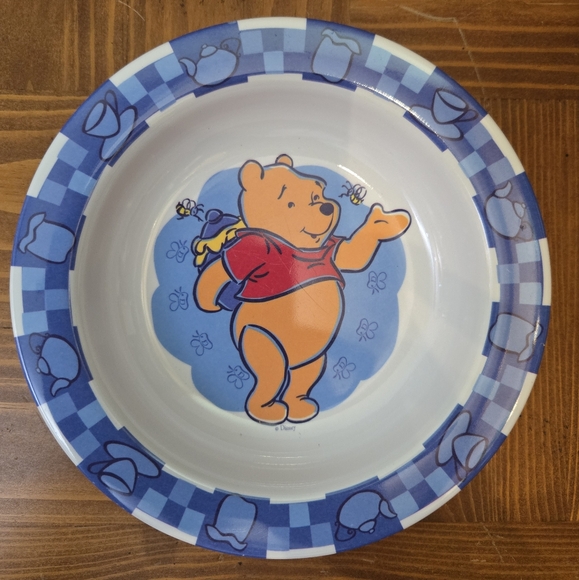 Winnie the Pooh Children's Melamine Bowl By Zak Designs - Picture 1 of 4